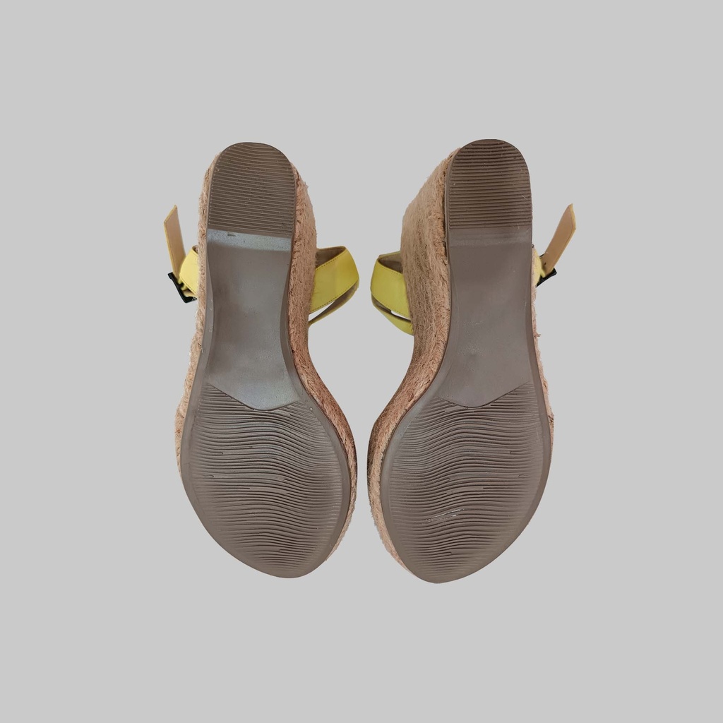 Amelia - amarillo